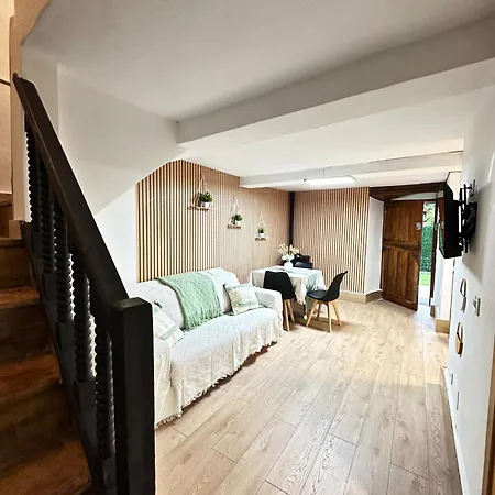 La Casina De Aballe بيت للعطل San Juan de Parres